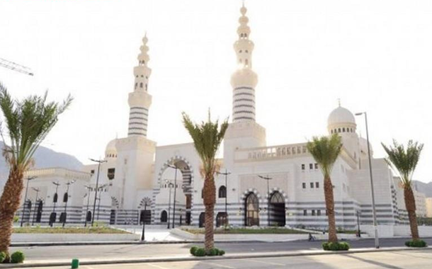 সৌদিতে মসজিদ পরিচালনা কমিটিতে দুই নারীর নিয়োগ