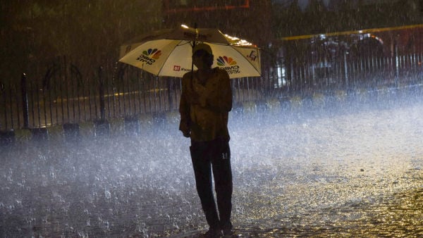 বৃষ্টি হতে পারে ৩ বিভাগে