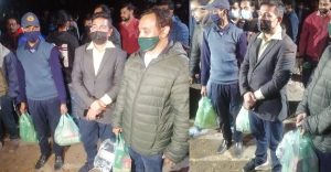 উপাচার্যের বাসভবনে খাবার নিয়ে ঢুকতে পারলেন না শিক্ষকরা