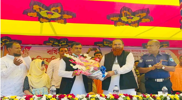 ক্রীড়া প্রতিযোগিতার পুরস্কার বিতরণ