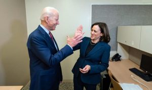 মুখ ফসকে কমলাকে ‘ফার্স্ট লেডি’ বললেন বাইডেন