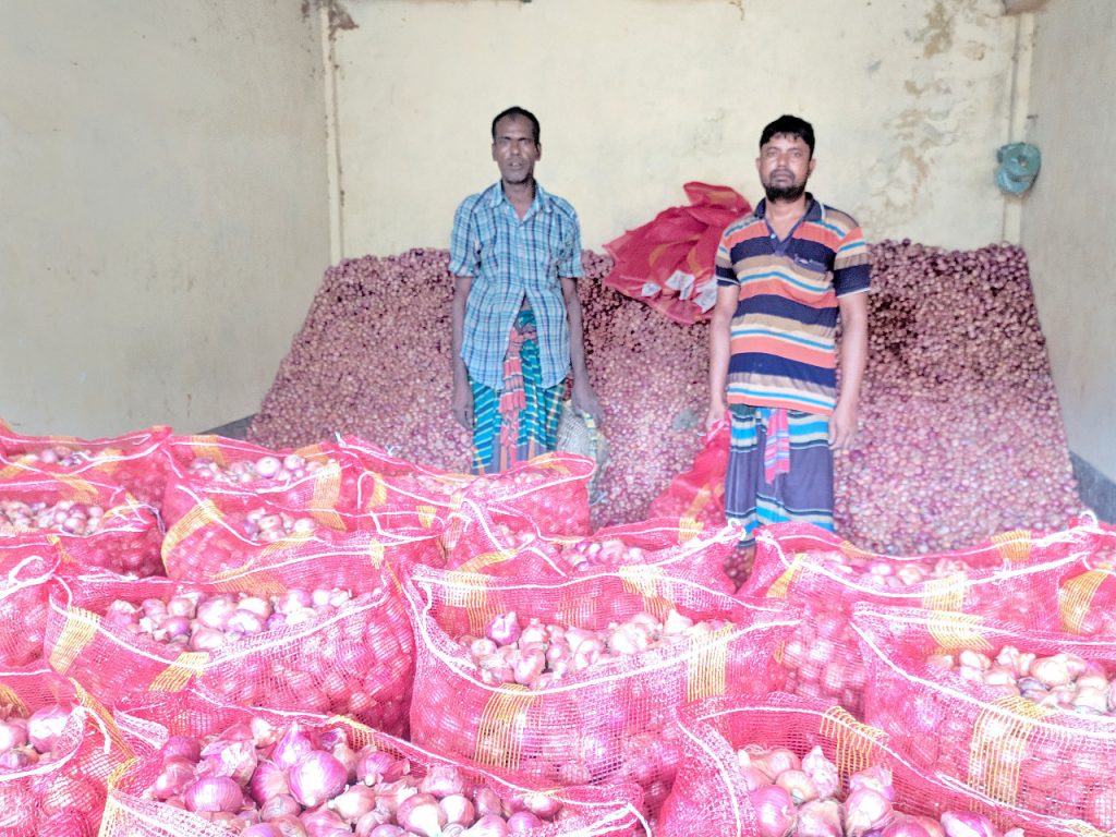 এক মণ পেঁয়াজে এক কেজি মাংস