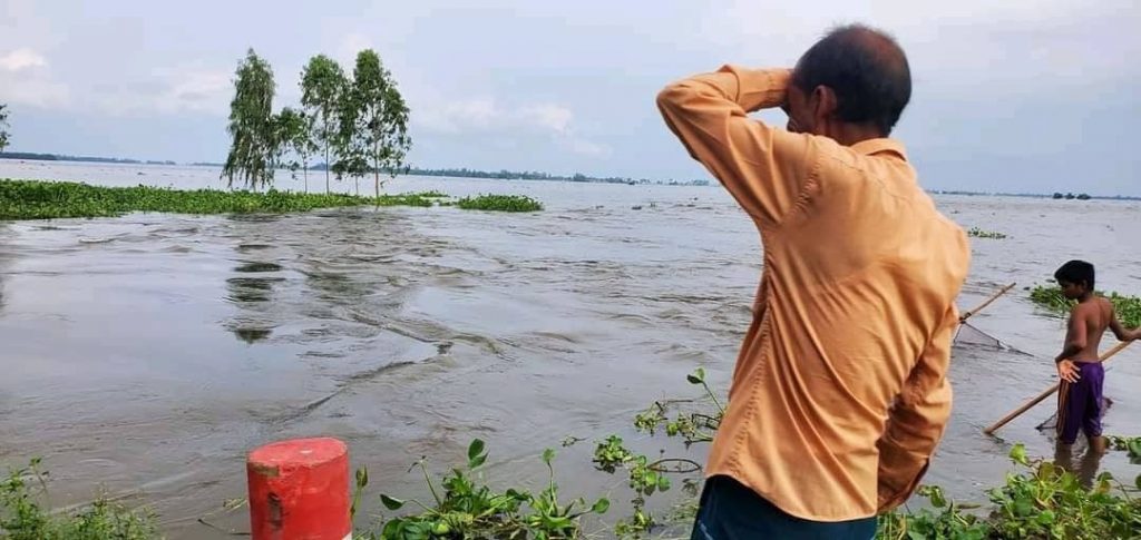 বানের জল এখন চোখে