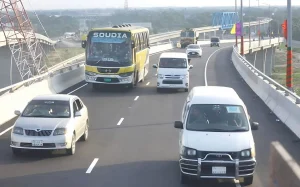 অবশেষে ফরিদপুরে থেকে পদ্মা সেতু হয়ে বাস যাচ্ছে ঢাকায়