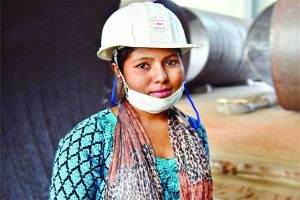 একমাত্র বাঙালি নারী প্রকৌশলী ইশরাত