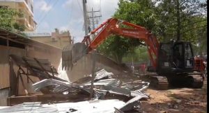 জীবননগরে ৩ শতাধিক অবৈধ স্থাপনা উচ্ছেদ