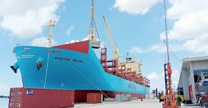 মোংলা দিয়ে পোশাকপণ্য রপ্তানি শুরু