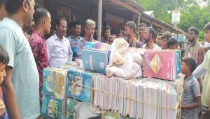 মাধ্যমিকের ২১ ব্যান্ডেল বই জব্দ