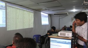 পতনেও বছরের সেরা লেনদেন