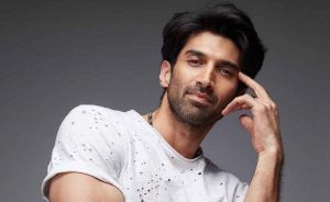 বিয়ে করছেন আদিত্য কাপুর