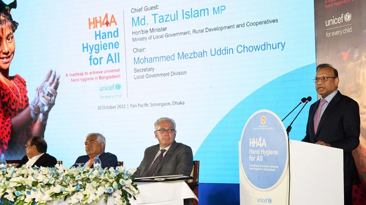 হাত ধোয়ার চর্চা বাড়াতে হবে
