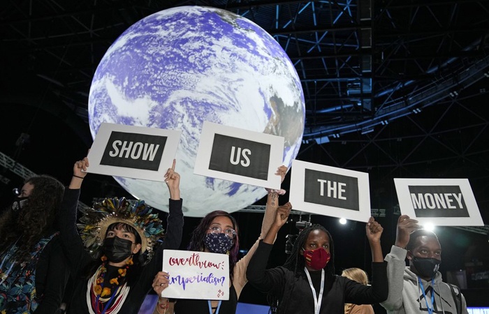 উদ্বেগহীন বিশ্বনেতারা