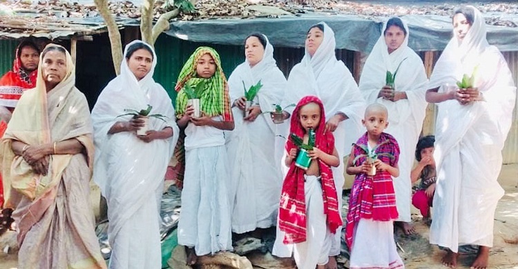 চকরিয়ায় পিকআপভ্যান চাপায় ৬ ভাই