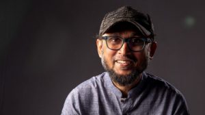 কত রাত যে মনে মনে অভিমানে দেশ ছেড়ে চলে গেছি ফারুকী