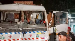 ধর্মীয় শোভাযাত্রায় ট্রাকের ধাক্কায় নারী-শিশুসহ নিহত ১২