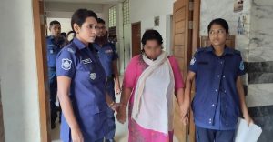 ধামরাইয়ে গরু চুরির মামলায় কারাগারে ছাত্রলীগ নেত্রী বাবলী