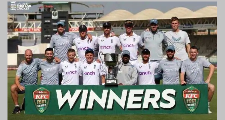 ঘরের মাঠে হোয়াইটওয়াশের রেকর্ডে পাকিস্তান