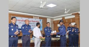 কুমিল্লা জেলায় শ্রেষ্ঠ মাদক উদ্ধারকারী অফিসার এসআই মোহাম্মদ হোসেন