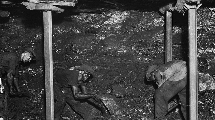 পাকিস্তানে খনিতে বিস্ফোরণে ৯ শ্রমিকের মৃত্যু