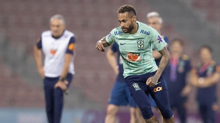 ব্রাজিলের অনুশীলনে ফিরে ইতিবাচক ইঙ্গিত দিলেন নেইমার