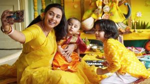 ঢাকাই জামদানিতে বাঙালি সাজে রানী মুখার্জী!