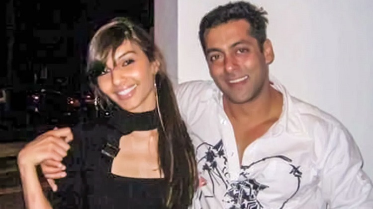 সালমান প্রেমিকা হিসাবে স্বীকৃতি দেননি সোমি