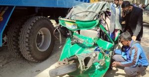 জয়পুরহাটে ট্রাক-সিএনজি মুখোমুখি সংঘর্ষে নিহত ৫