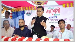 মাধবপুরে প্রাণীসম্পদ প্রদর্শনী মেলায় বিমান ও পর্যটন প্রতিমন্ত্রী