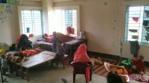 ‘ঘর থেকে যা নিয়ে এসেছি তাই খাচ্ছি, এখনো কেউ কিছু খেতে দেয়নি'