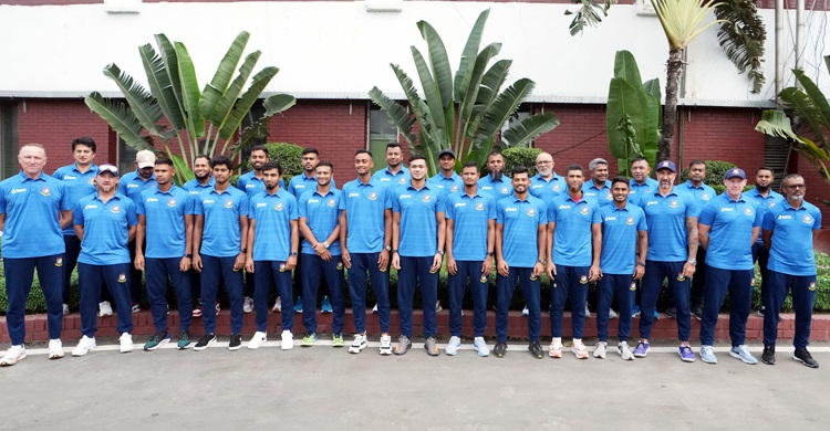 বিশ্বকাপ খেলতে ভারতের উদ্দেশ্যে দেশ ছাড়লো বাংলাদেশ দল