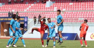 লড়াই করেও শেষ মুহূর্তে হারল বাংলাদেশ