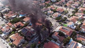 হামাসের রকেট হামলায় ইসরায়েলে নিহত অন্তত ২২