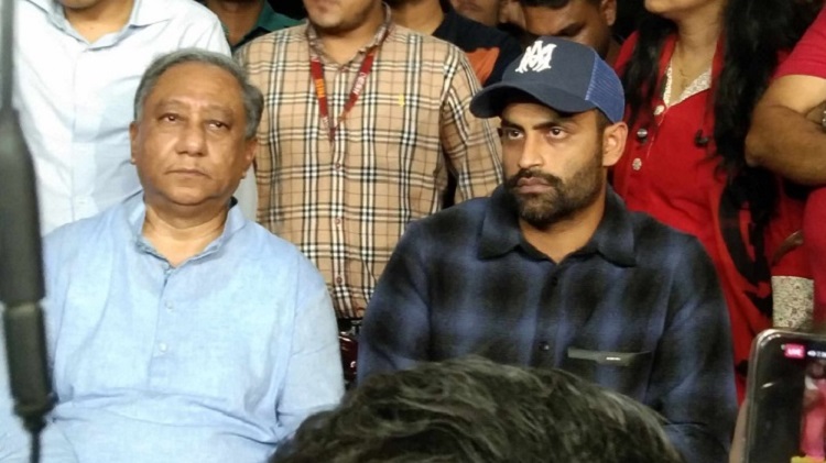 ক্রিকেটে ফেরাসহ নিজের ভবিষ্যৎ নিয়ে সংবাদ সম্মেলন করলেন তামিম