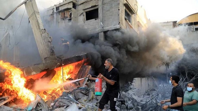 ইসরায়েলের হামলায় ২৪ ঘণ্টায় ১০০ ফিলিস্তিনি নিহত