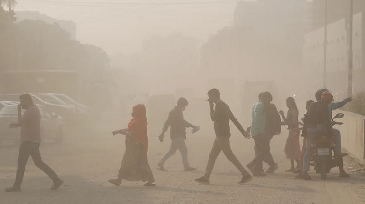 ঢাকা আজও বায়ুদূষণের শীর্ষে
