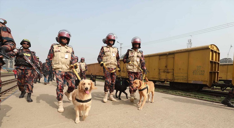 থার্টিফার্স্ট নাইটে নিরাপত্তায় থাকছে বিজিবির ডগ স্কোয়াড