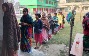 পিরোজপুর ঢিলেঢালা ভাবে ভোটগ্রহণ শুরু