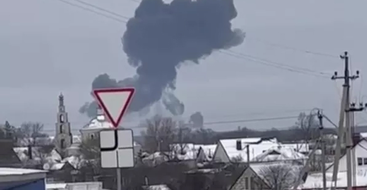 রাশিয়ায় ৭৪ আরোহী নিয়ে সামরিক বিমান বিধ্বস্ত, সবাই নিহত