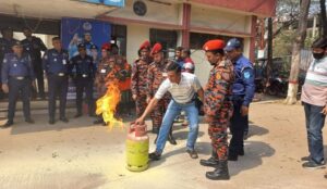 কালিয়াকৈরে অগ্নি নিরাপত্তা মহড়া