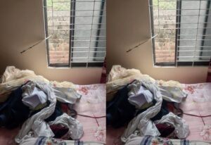 জয়পুরহাটে ১১জনের ফাঁসির রায়ের জেরে বিচারকে হত্যার হুমকি জয়পুরহাট প্রতিনিধি জয়পুরহাটে চাঞ্চল্যকর স্কুলছাত্র মোয়াজ্জেম হত্যা মামলায় ১১জনের মৃত্যুদণ্ডের রায়ের জের ধরে অতিরিক্ত জেলা ও দায়রা জজ-২ আদালতের বিচারক আব্বাস উদ্দীনের ভাড়ার বাসার গ্রীল কেটে চুরি ও তাকে হত্যার হুমকি দেয়ার অভিযোগ পাওয়া গেছে। এ ঘটনায় মঙ্গলবার (আজ) সন্ধ্যায় জয়পুরহাট সদর থানায় একটি মামলা দায়ের করেছেন অতিরিক্ত জেলা ও দায়রা জজ-২ আদালতের বিচারক আব্বাস উদ্দীন । এ ঘটনার খবর জানতে পেয়ে ইতোমধ্যে পুলিশ সুপার মোহাম্মদ নূরে আলম সহ আইন-শৃঙ্খলা বাহিনীর সদস্যরা ঘটনাস্থল পরিদর্শন করেছেন। জয়পুরহাট থানা সূত্রে পাওয়া মামলার বিবরণে জানা গেছে, জয়পুরহাট শহরের বাসস্ট্যান্ড সংলগ্ন হাউজিং এস্টেট এলাকায় একটি ভাড়া বাসায় স্ত্রীকে নিয়ে থাকতেন জয়পুরহাটের অতিরিক্ত দায়রা জজ-২ আদালতের বিচারক আব্বাস উদ্দীন। সোমবার দিবাগত রাত সাড়ে ৩টার দিকে (মধ্যরাতে)তার বাড়ির জানালার গ্রীল কেটে বাড়িতে প্রবেশ করে অজ্ঞাত ৩ব্যক্তি। এরপর তারা বিচারকের ঘরের লক খোলার চেষ্টা করলে তাদের উপস্থিতি টের পেয়ে প্রতিবেশী পুলিশ কনস্টেবল আরিফুলকে ফোন দেন ও চিৎকার করেন বিচারক দম্পতি। এরই মধ্যে দুসকৃতিকারীরা তার শয়ন কক্ষে ঢুকে বিচারক আব্বাস উদ্দীনকে মৃত্যুদণ্ডপ্রাপ্ত আসামী বেদারুল ইসলাম বেদিন সহ ১১জনের গত ৩১ জানুয়ারি মৃত্যুদণ্ডের রায় দেয়ায় ছোড়া দেখিয়ে বিচারককেও ফাঁসি দিবেন বলে হুমকি দেন। এ সময় পুলিশ কনস্টেবল আরিফুল এসে চিৎকার দিলে দুসকৃতিকারীরা পালিয়ে যান। দুসকৃতিকারীরা যাওয়ার সময় একটি ব্রিফকেসে রাখা ৫ভরি স্বর্ণালকঙ্কার ও নগদ ৫০ হাজার টাকা চুরি করে নিয়ে যান। এছাড়া সে সময় কনেস্টবল আরিফুল একজনকে জাপটিয়ে ধরলে সে ছুটিয়ে গেলে আরিফুল রাস্তার উপর পড়ে গিয়ে হাটুর নিচে গুরুতর আহত হন। মামলার অভিযোগে আরও বলা হয়েছে, গত ৩১জানুয়ারি রায়ের জেরে পলাতক আসামী নিজেরা অথবা তাদের লোকজন দিয়ে বিচারককে হত্যার করার উদ্দেশ্যে এই ঘটনা ঘটিয়েছে। এ ঘটনায় মঙ্গলবার দুপুরে ওই আদালতের সেরেস্তা সহকারী আফরোজা সুলতানা মিলির মাধ্যমে থানায় মামলার লিখিত কপি পাঠানো হয়। সন্ধ্যায় মামলাটি রেকর্ড করা হয়। এদিকে মঙ্গলবার বিকেলে পুলিশ সুপার মোহাম্মদ নূরে আলমসহ আইন-শৃঙ্খলা বাহিনীর সদস্যরা ঘটনাস্থল পরিদর্শনকালে জানালার গ্রীলের কাটা অংশ মেরামত করা দেখা যায়। জয়পুরহাট জজ কোর্টের পাবলিক প্রসিকিউটর (পিপি) অ্যাডভোকেট নৃপেন্দ্রনাথ মন্ডল বলেন, সোমবার রাতে বিচারক আব্বাস উদ্দীনের বাড়িতে যে ঘটনা ঘটেছে, সেই খবরটি আমি মঙ্গলবার বিকেলে জানতে পেয়েছি। এ ঘটনায় বিচারক থানায় মামলা দায়ের করেছেন। পুলিশ তা নিবীরভাবে তদন্ত করছেন। তদন্ত করে দোষীদের বিরুদ্ধে ব্যবস্থা নিবেন পুলিশ। এ বিষয়ে জয়পুরহাট থানার অফিসার ইনচার্জ (ওসি)হুমায়ন কবির বলেন,' এ ঘটনাযর খবর পেয়ে রাতেই ঘটনাস্থলে পুলিশ পাঠানো হয়েছিল। পরবর্তীতে মঙ্গলবার বিকেলে জেলা পুলিশের উর্দ্ধতন কর্মকর্তাসহ আমরা ঘটনাস্থল পরিদর্শন করি। ঘটনাস্থল পরিদর্শন করে ব্যাপারটা রহস্যজনক ঘটনা বলে মনে হচ্ছে। রহস্য উদঘাটন করার জন্য আমরা সার্বিক ভাবে চেষ্টা করছি। এ ঘটনায় ওই বিচারকের নিরাপত্তা জোরদারের পাশাপাশি মঙ্গলবার সন্ধ্যায় থানায় মামলা দায়ের হয়েছে।