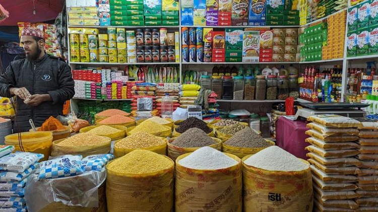 শুল্ক কমানোর পর উল্টো দাম বেড়েছে রমজানের ভোগ্যপণ্যের!