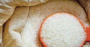 চিনির দাম বাড়ানোর সিদ্ধান্ত থেকে সরে এলো টিসিবি