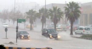 বন্যার শঙ্কায় সৌদি আরবে রেড অ্যালার্ট জারি, শিক্ষাপ্রতিষ্ঠান বন্ধ