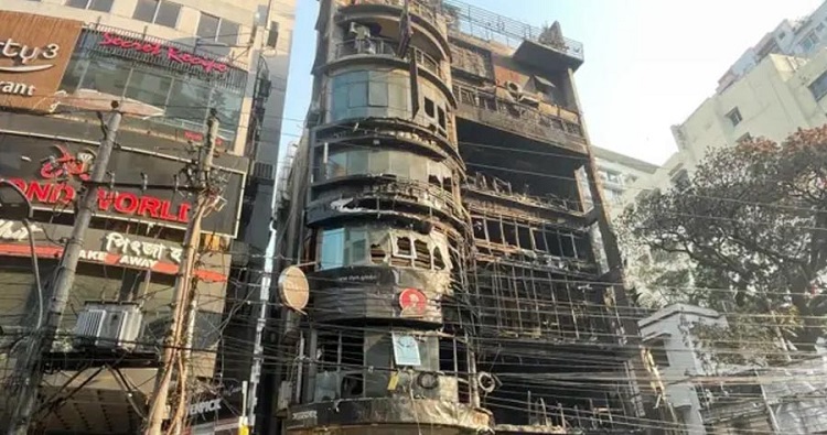 বেইলি রোডে অগ্নিকাণ্ডে হতাহতদের ক্ষতিপূরণে হাইকোর্টের রুল