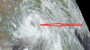 চোখ’ ফুটেছে ঘূর্ণিঝড় রেমালের, তাণ্ডবের আশঙ্কা, ঘূর্ণিঝড়ের চোখ কী?