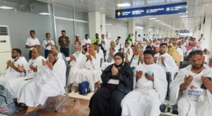 ব্যাংকে টাকা আটকে যাওয়ায় ৬৮২ হজযাত্রীর যাত্রা অনিশ্চিত