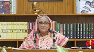 আমার বাসার পিয়ন ৪০০ কোটি টাকার মালিক, হেলিকপ্টার ছাড়া চলে না প্রধানমন্ত্রী