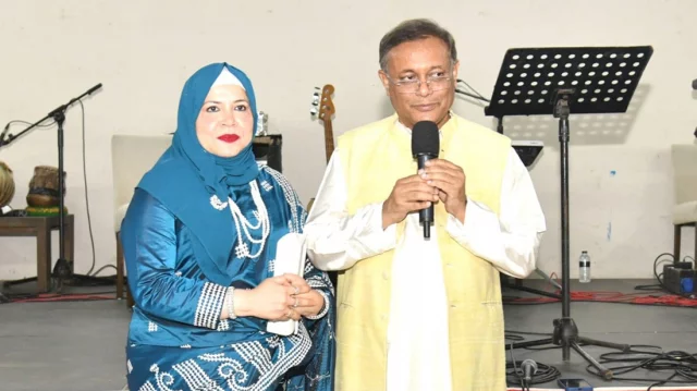 জব্দ করা হলো হাছান মাহমুদ ও তার স্ত্রী-কন্যার ব্যাংক হিসাব