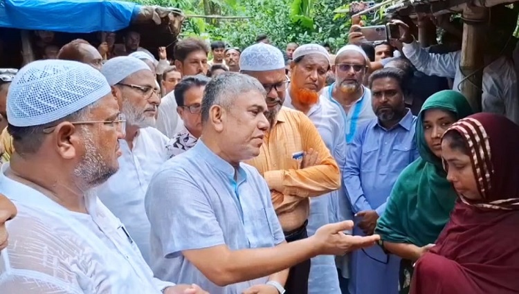 জয়পুরহাটে ছাত্র আন্দোলনে নিহত বিশালের পরিবারের পাশে বিএনপি