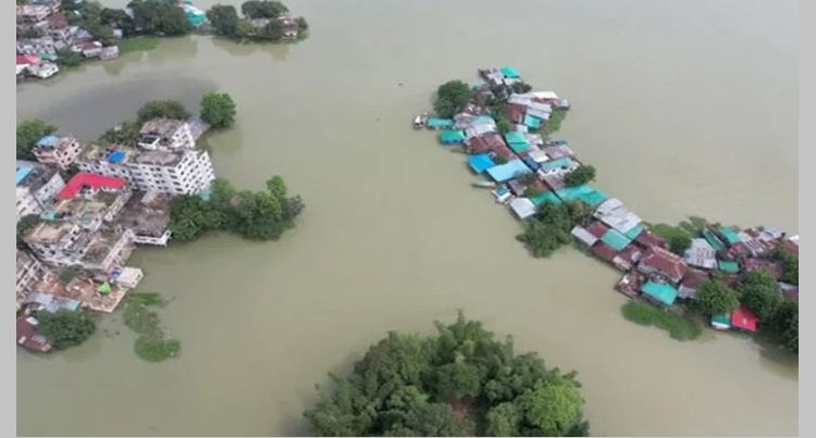 দেশের ১১ জেলায় বন্যায় মৃত্যু বেড়ে ৩১